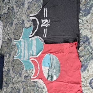 3 pack of Old Navy size small men's tank tops
